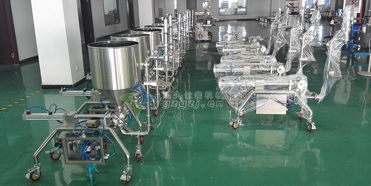 �ǻ�܇�g-�����u���b�C_���������u���b�C_���^ƿ�b�����u���b�Cչʾһ��